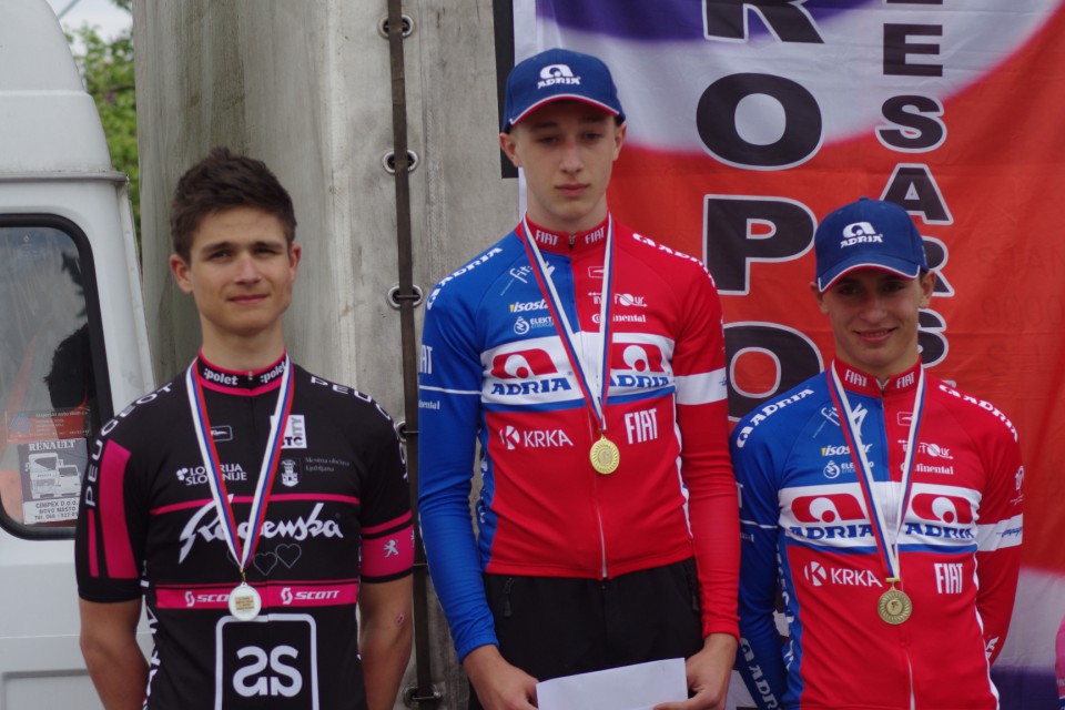 Dečki in mladinci uspešni na otvoritvi slovenske kolesarske sezone